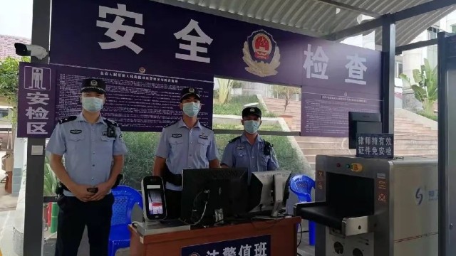 “我為群眾辦實(shí)事”勐臘法院改造法院安全檢查通道方便群眾來訪